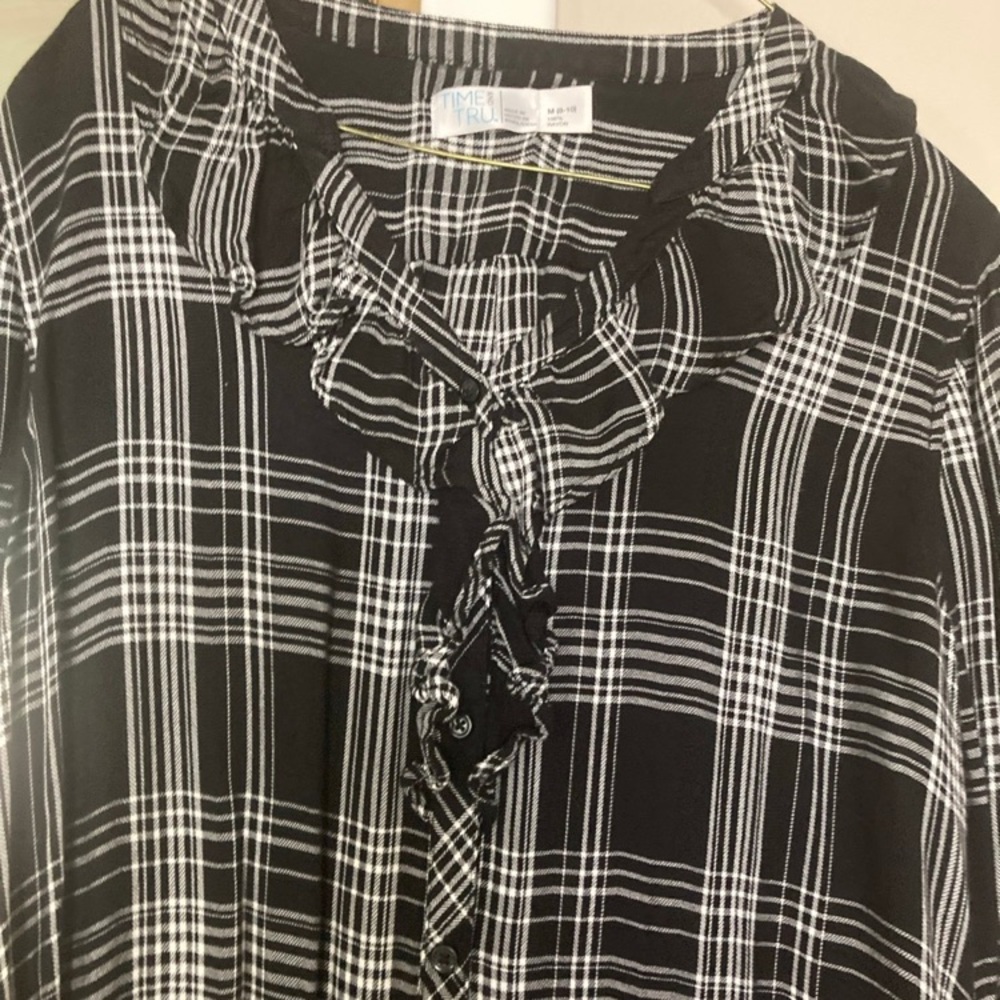 Time and Tru Black and White Checkered Button Down Shirt